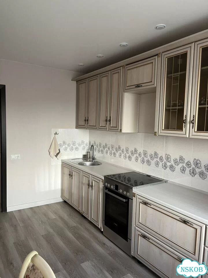 1-к. квартира, 53,7 м², 3/10 эт. фото 2
