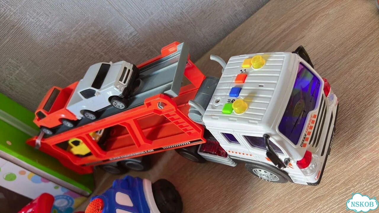 Игрушки для малышей пакетом фото 5