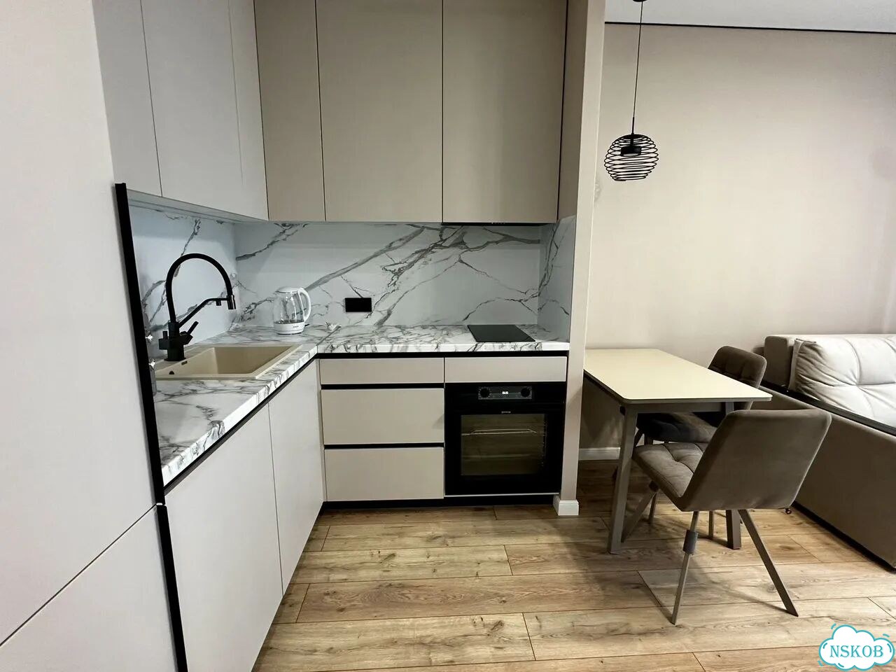 Квартира-студия, 30 м², 13/30 эт. фото 2