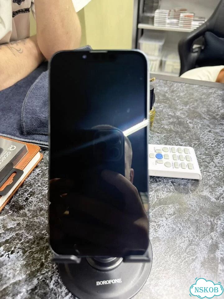 iPhone 13, 128 ГБ, SIM + eSIM фото 1