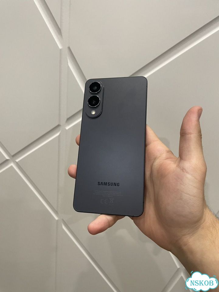 Samsung Galaxy S25 Edge, 12/256 ГБ, SIM + eSIM фото 1