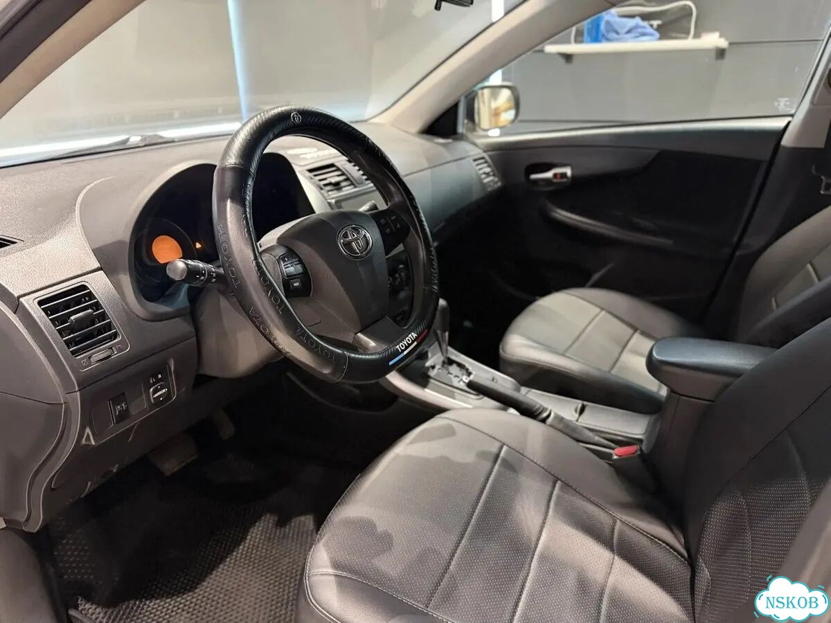 Toyota Corolla 1.6 AT, 2011, 243 000 км фото 13