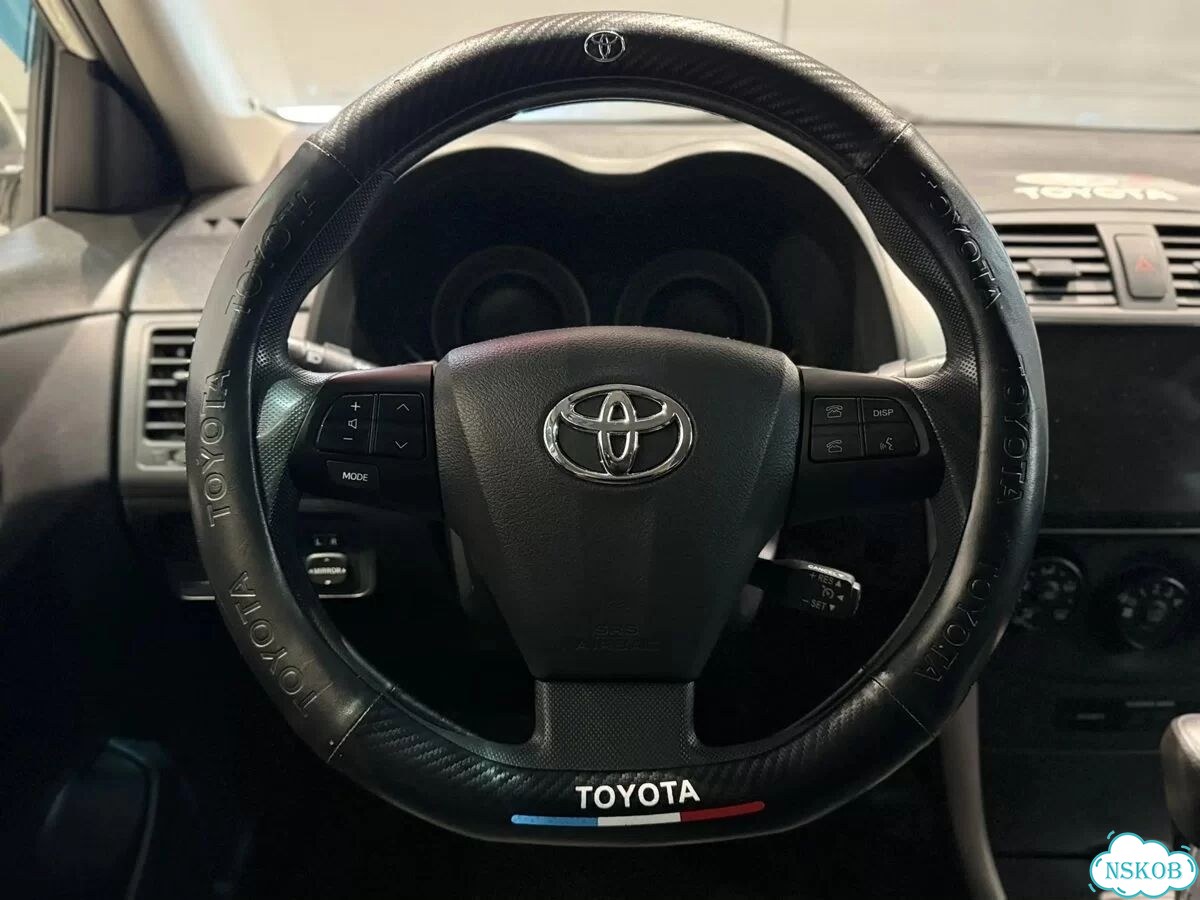 Toyota Corolla 1.6 AT, 2011, 243 000 км фото 14