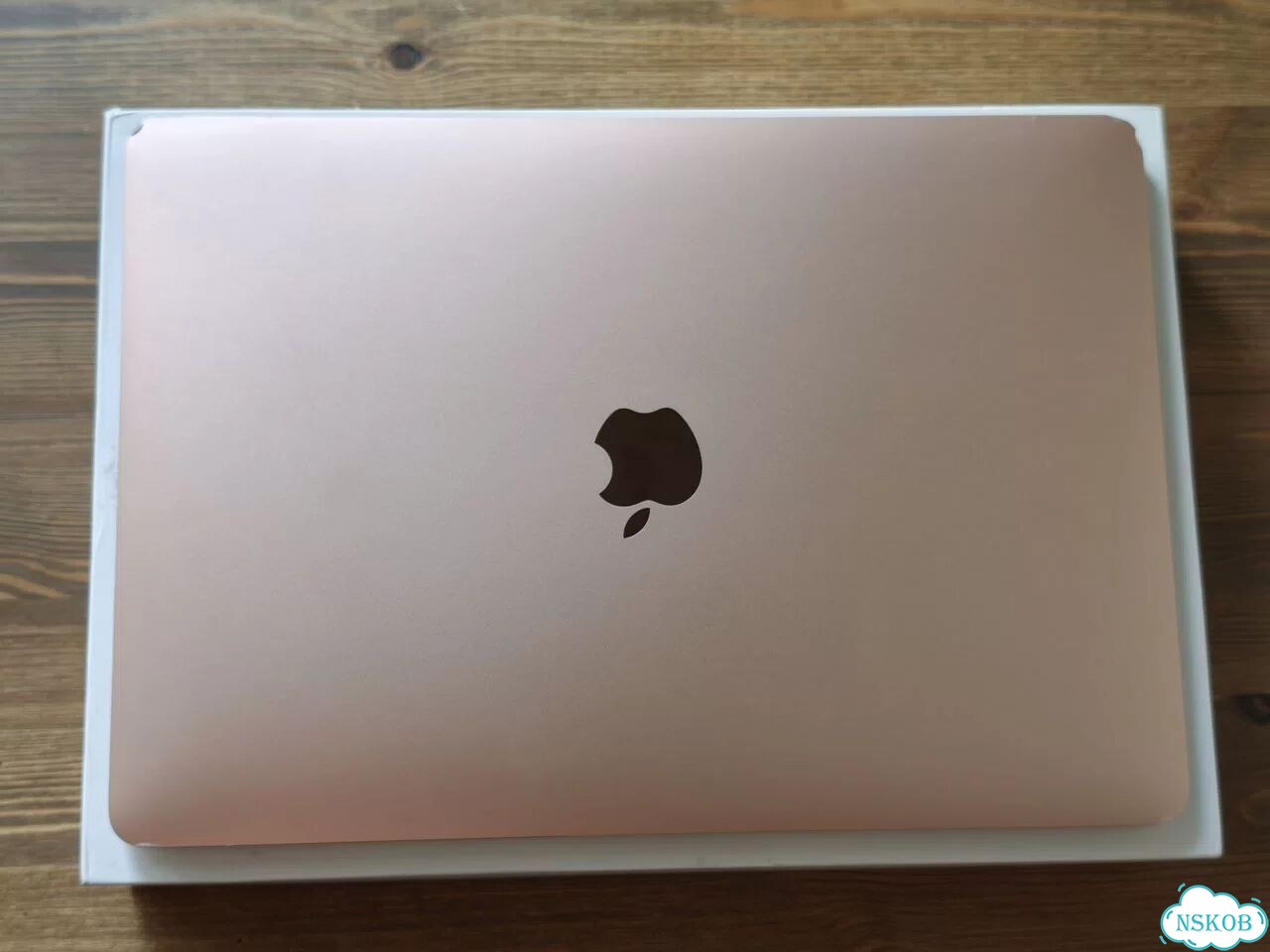 Хороший Macbook Air M1 8/256 Gold АКБ 93% фото 5
