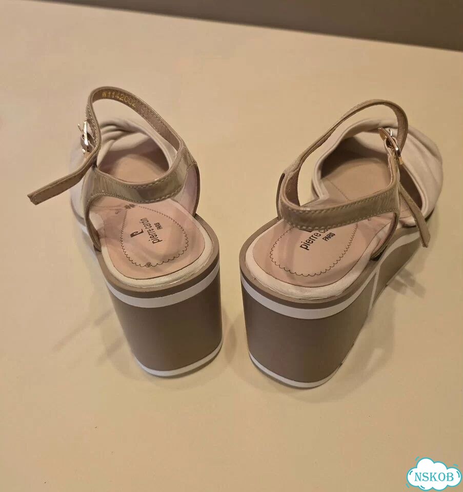 Продам босоножки новые фото 5