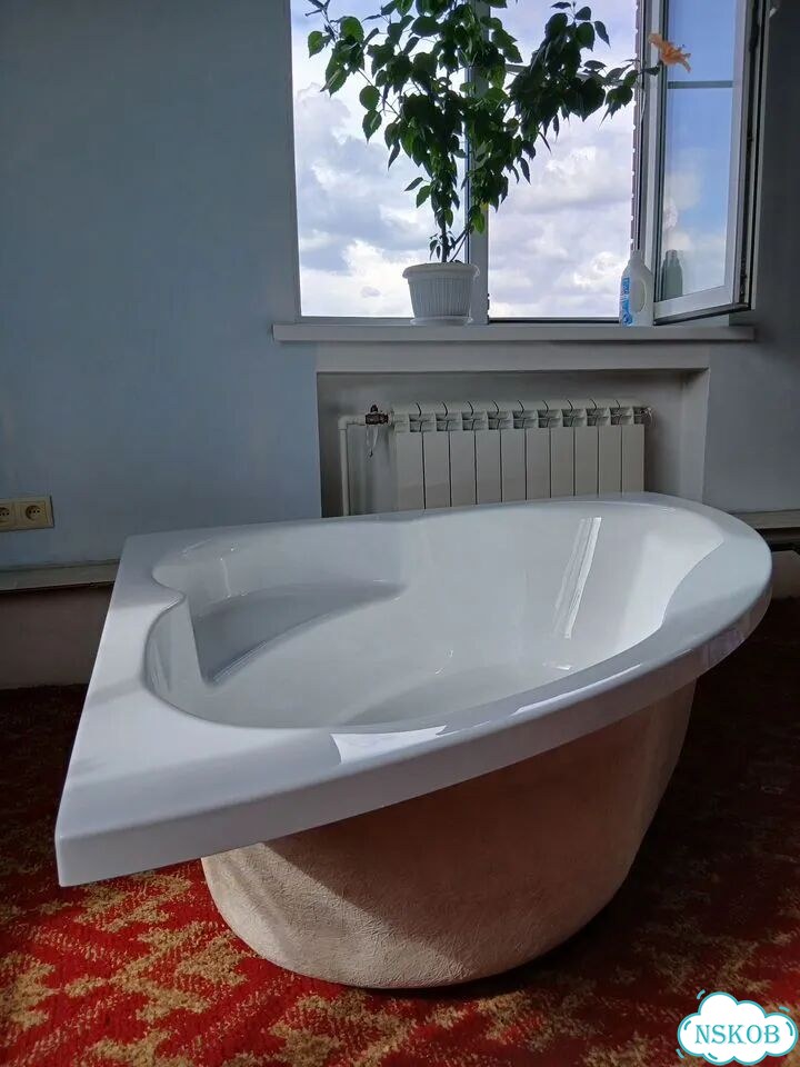 Продам чешскую акриловую угловую ванну фото 3