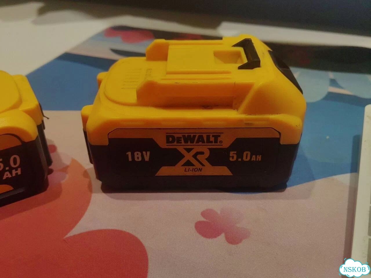 Аккумулятор DeWalt 36V и Аккумулятор DeWalt 18V фото 2
