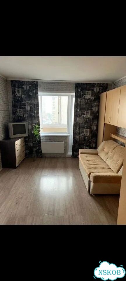 Квартира-студия, 35 м², 4/10 эт. фото 1