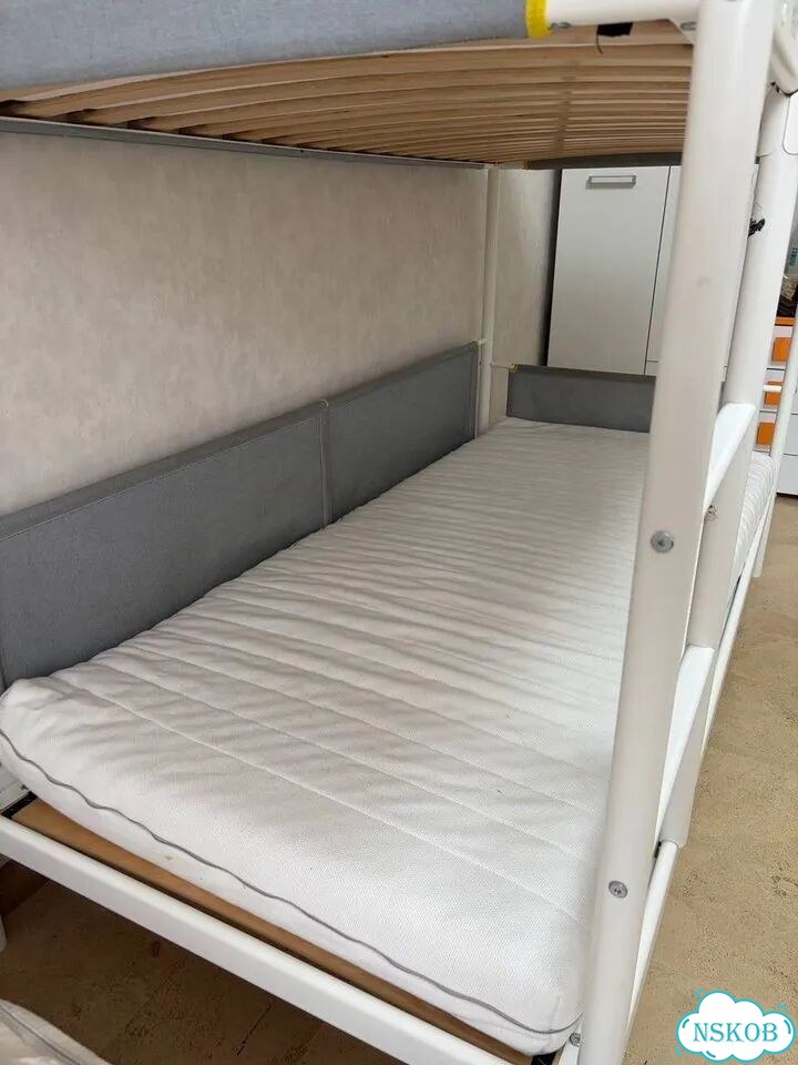 Двухъярусная кровать IKEA vitval + матрасы IKEA фото 3