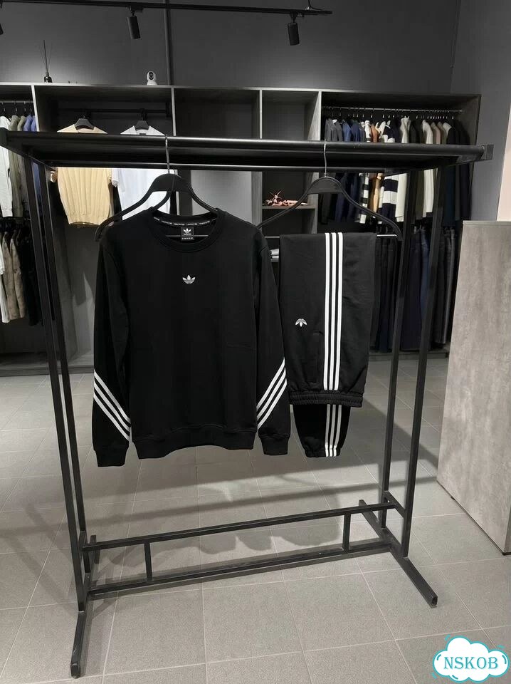 Спортивный костюм Adidas фото 1