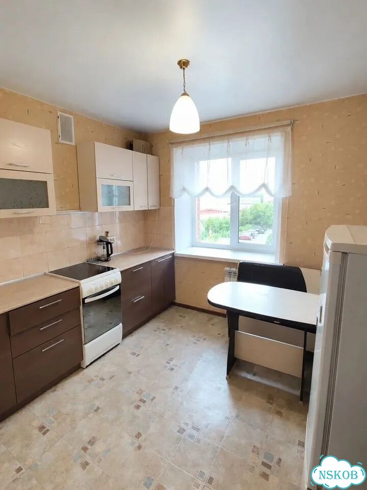 1-к. квартира, 36 м², 3/10 эт. фото 1