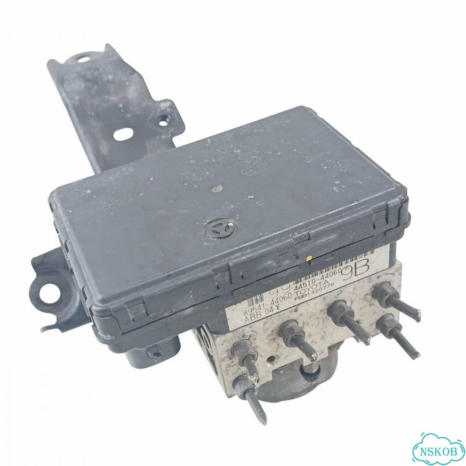 Блок ABS toyota ipsum ACM26W 2,4L 2AZ-FE фото 1