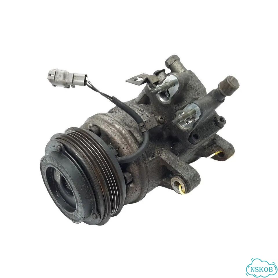 Компрессор кондиционера toyota estima TCR11W 2,4L 2TZ-FE фото 1