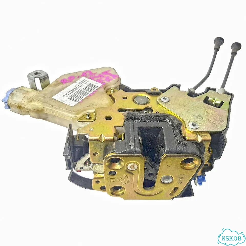 Замок боковой двери nissan primera HP12 2,0L SR20VE фото 1