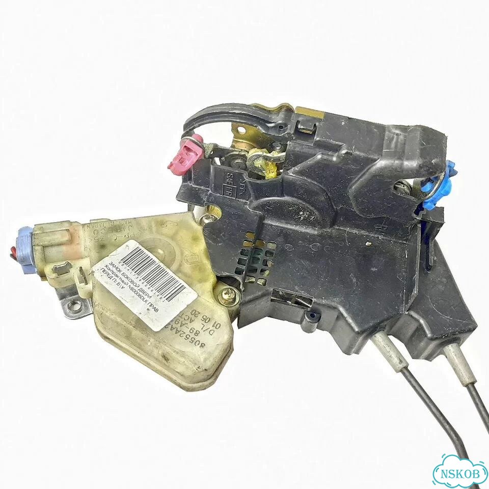 Замок боковой двери nissan primera HP12 2,0L SR20VE фото 2