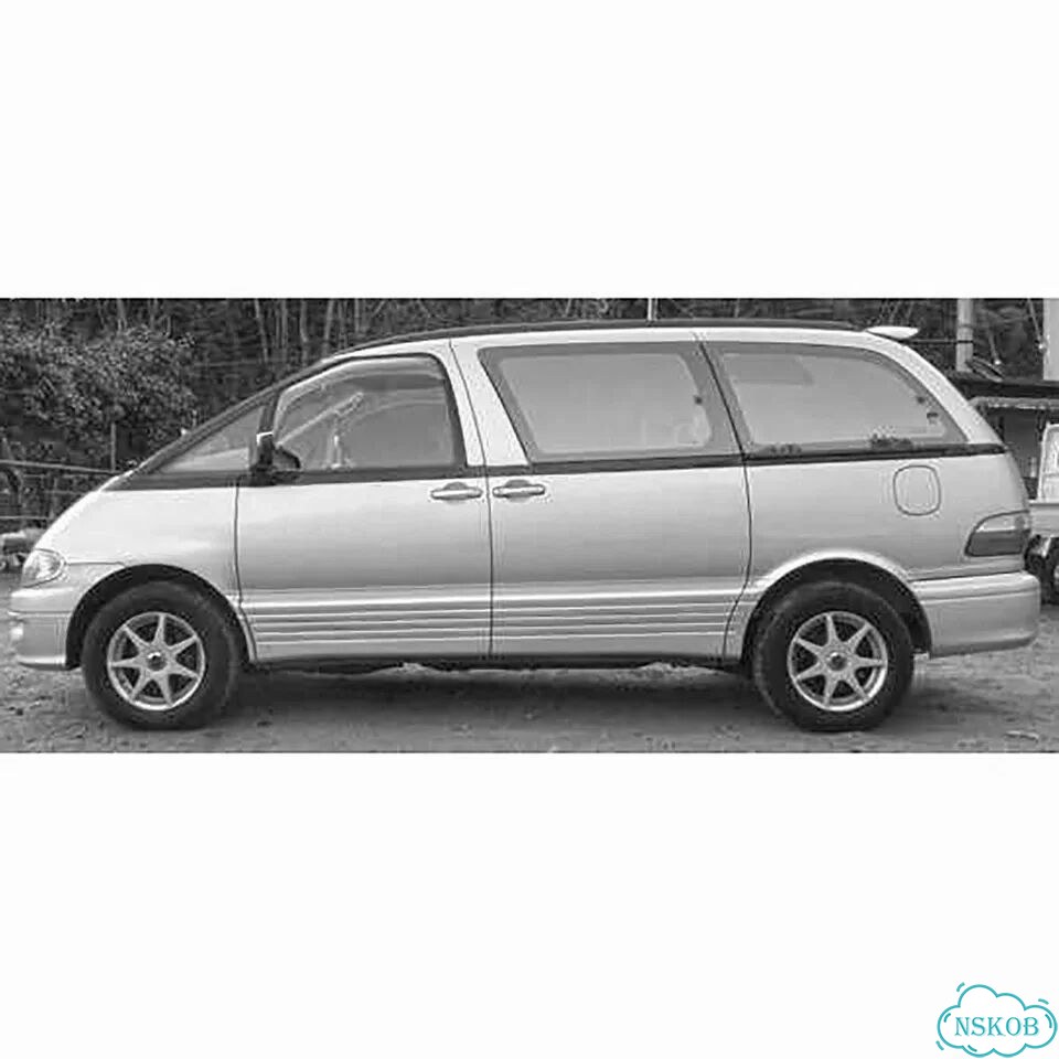 Стекло боковое в кузов toyota estima TCR11W 2,4L 2TZ-FE фото 1