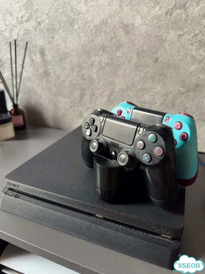 Игровая приставка ps4 slim фото 1