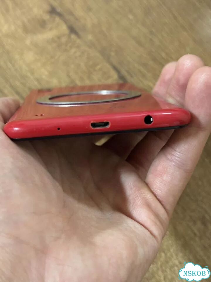 Samsung Galaxy A10, 2/32 ГБ, 2 SIM фото 3