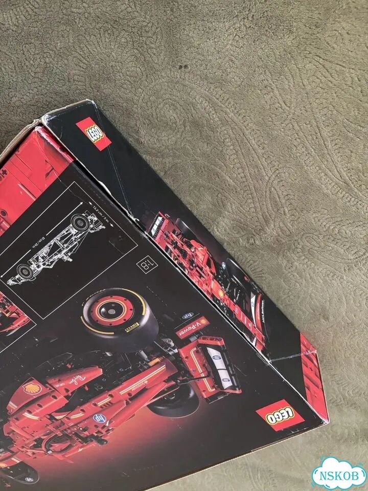 Коробка от Lego Technic Ferrari SF-24 фото 5