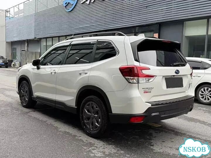 Subaru Forester 2.0 CVT, 2023, 30 000 км фото 7