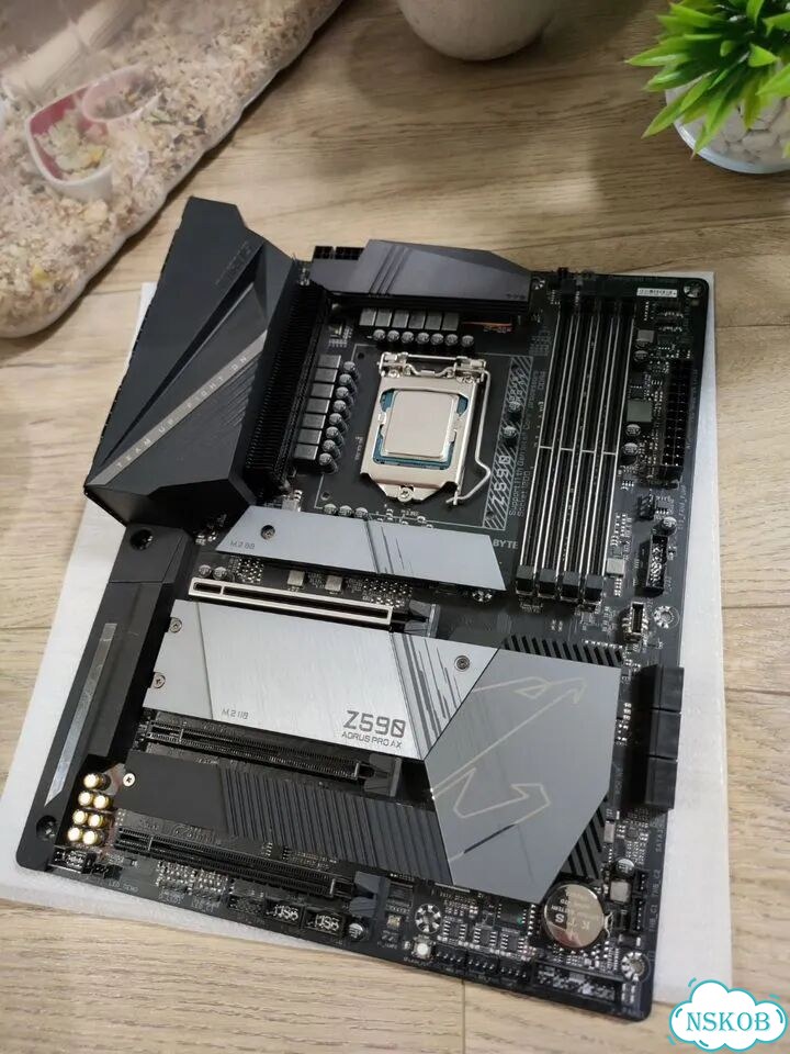 Gigabyte Z590 Aorus Pro AX DDR4 Материнская плата фото 2