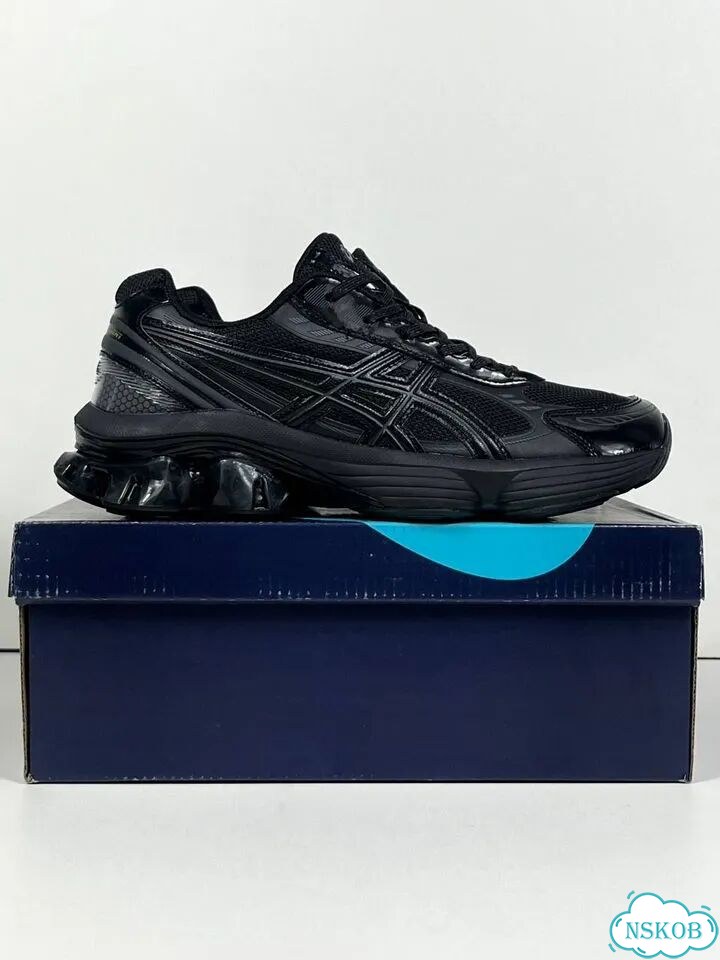 Кроссовки Asics фото 1