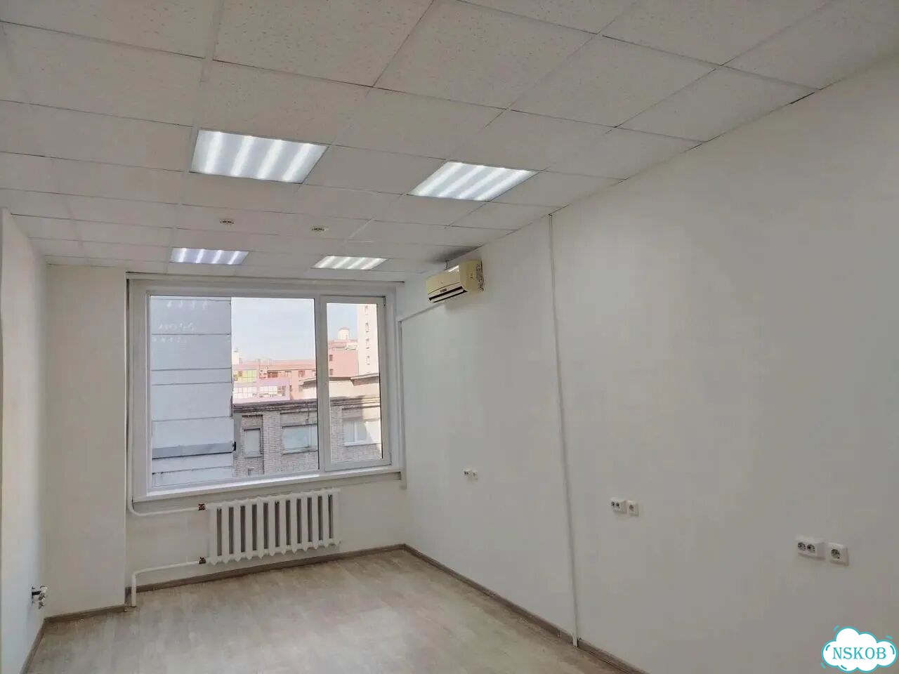 Офис, 29.6 м² с мокрой точкой для салона красоты фото 13