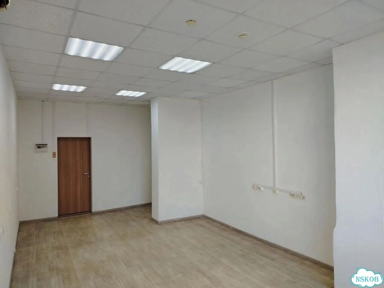 Офис, 29.6 м² с мокрой точкой для салона красоты фото 15