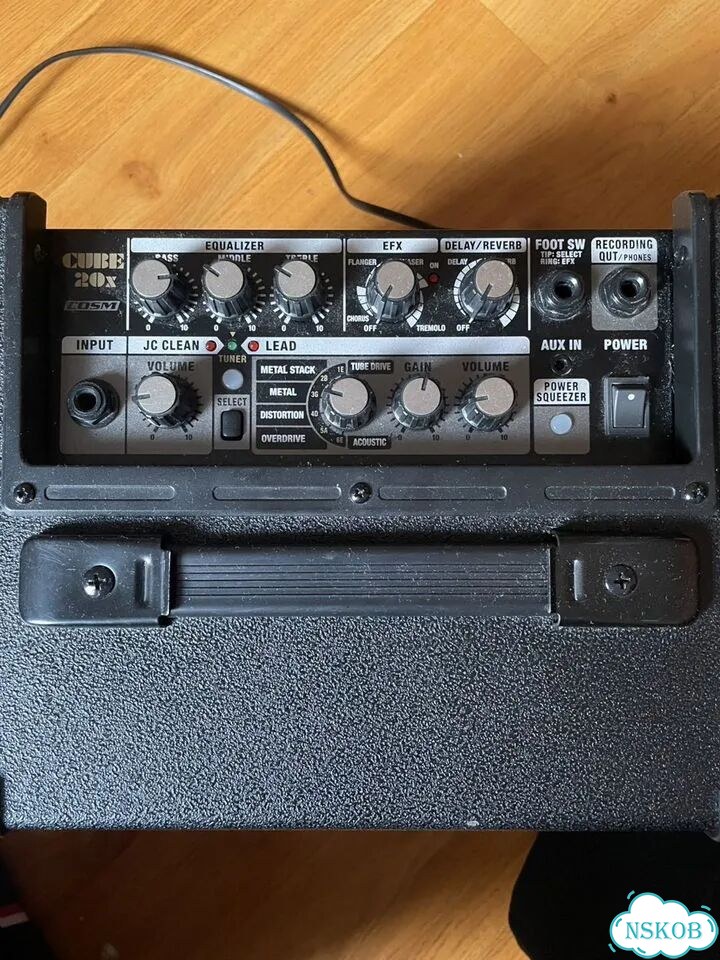 Комбоусилитель roland cube 20x фото 2