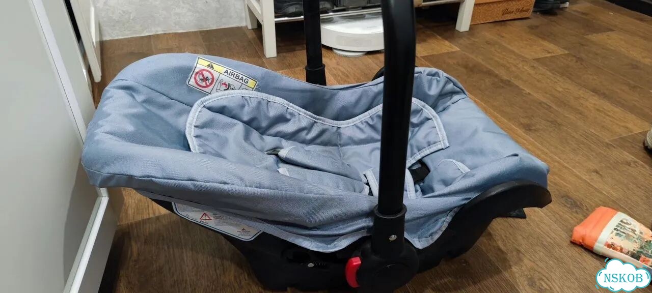 Автомобильное детское кресло фото 1