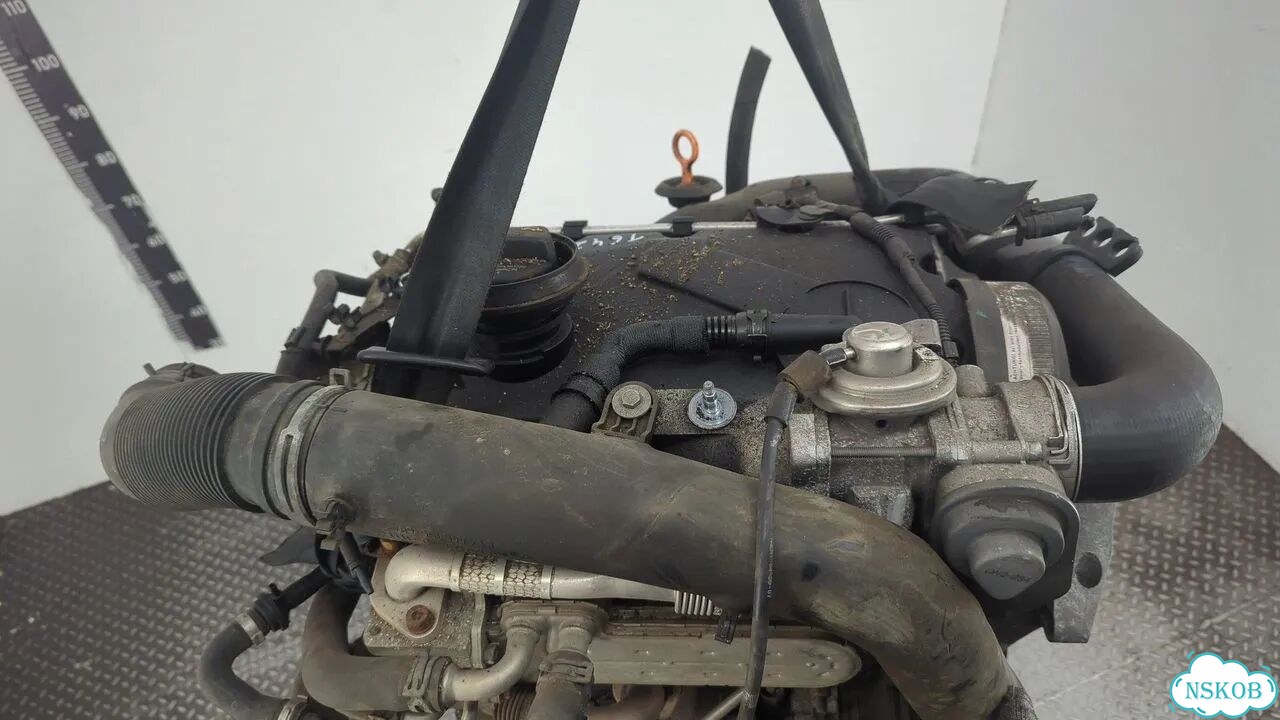 Двигатель Volkswagen Jetta 5 BXE фото 8