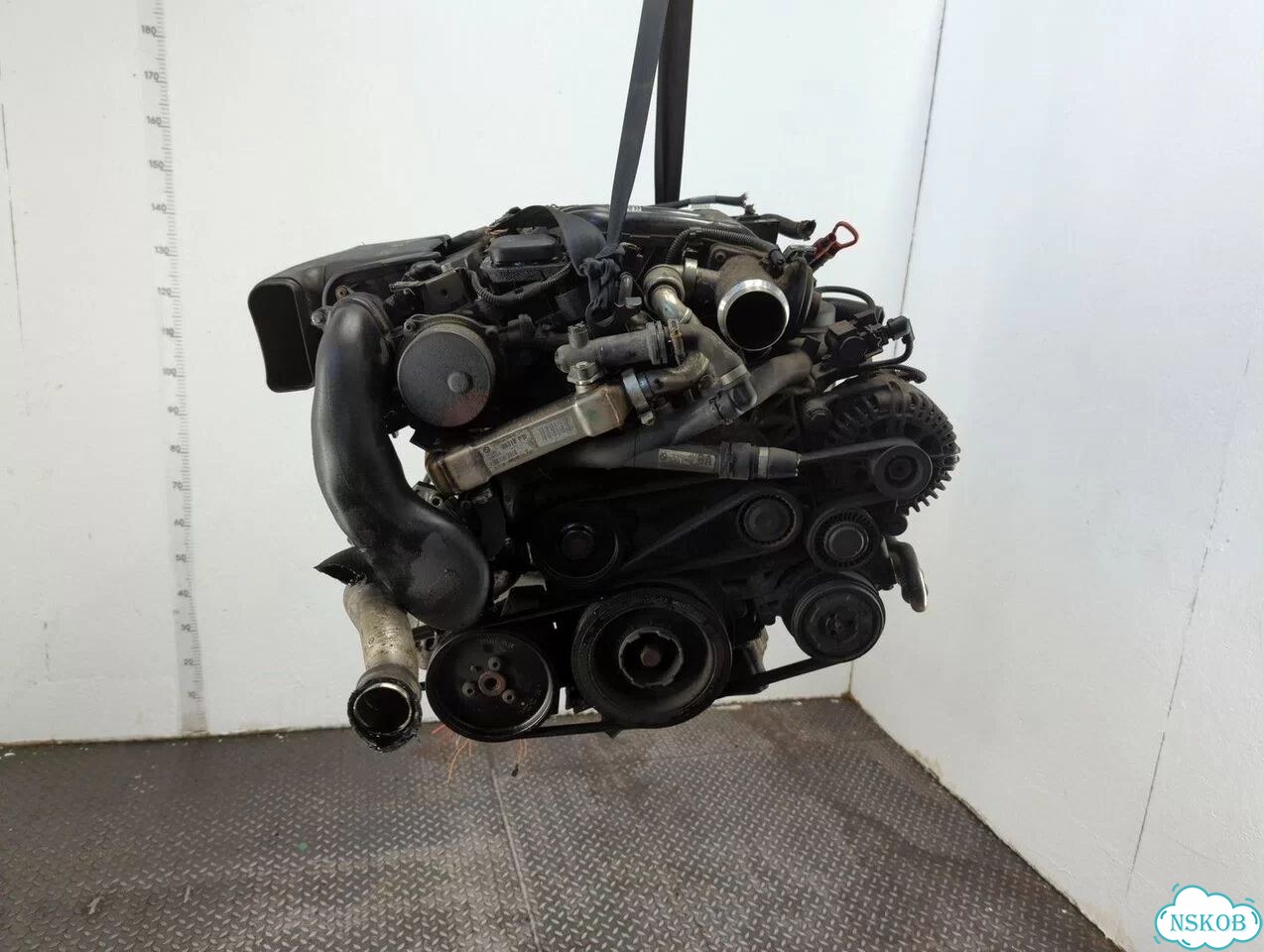 Двигатель BMW 3 E90, E91, E92, E93 204D4 / M47D20 фото 1