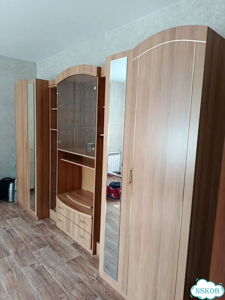 Стенка в гостиную бу фото 2