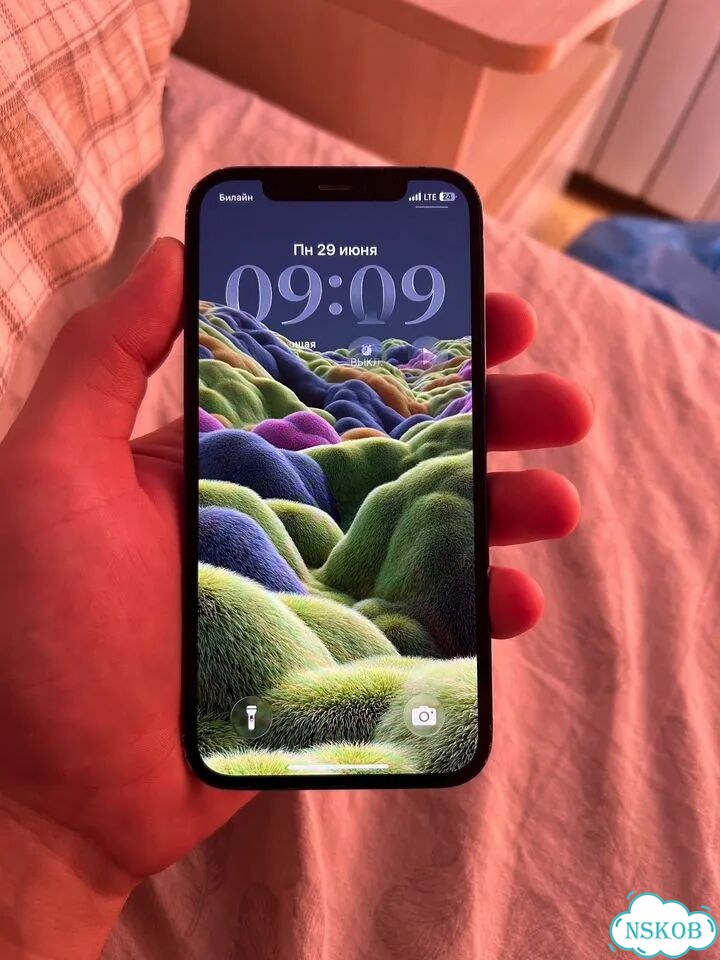 iPhone 12, 64 ГБ, SIM + eSIM фото 1