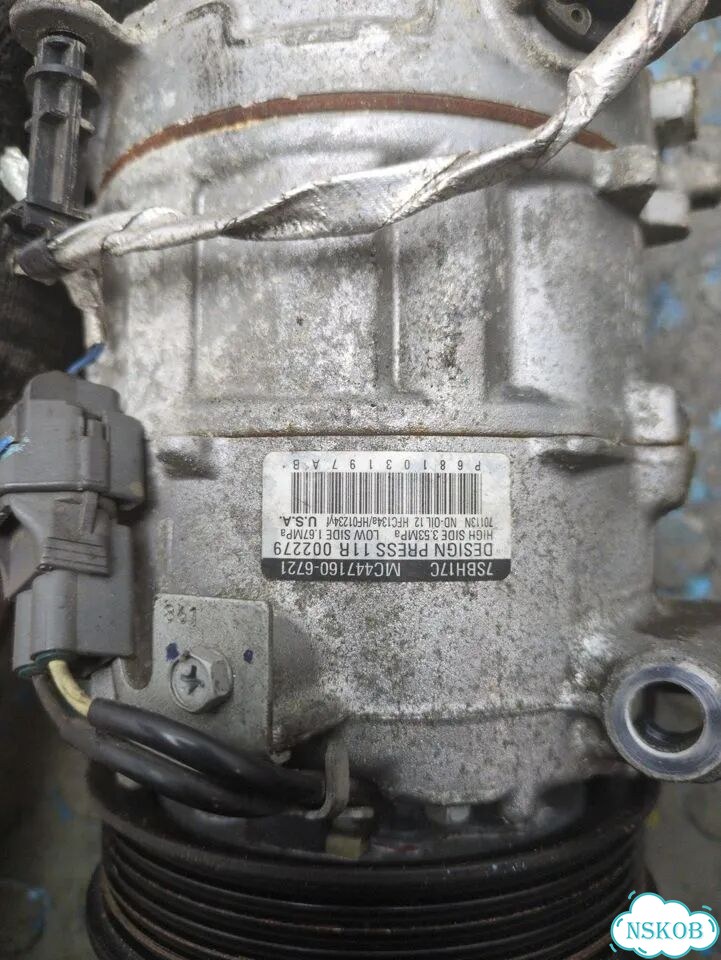 Компрессор кондиционера Chrysler 200 фото 4