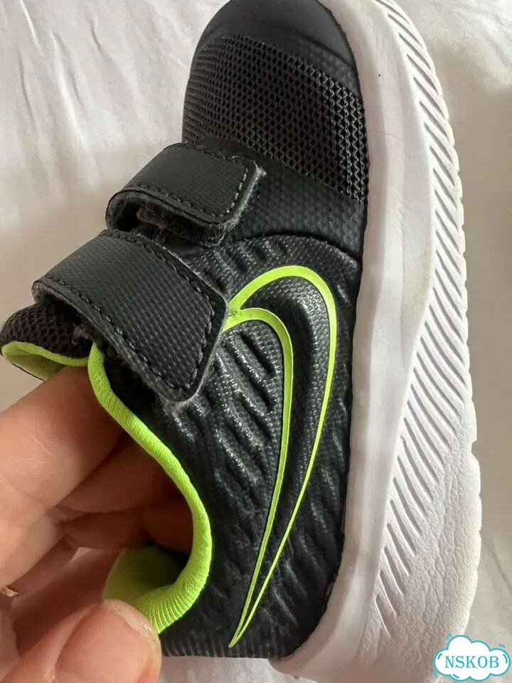 Кросовки Nike детские 6c фото 1