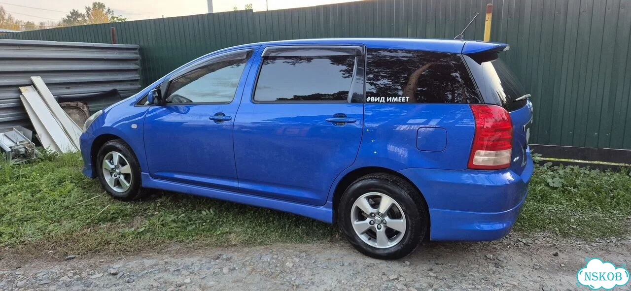 Toyota Wish 1.8 AT, 2004, 299 999 км фото 3
