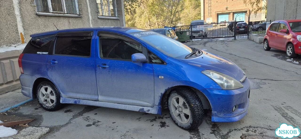 Toyota Wish 1.8 AT, 2004, 299 999 км фото 4