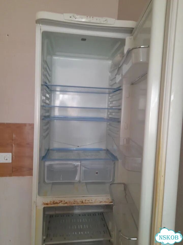 Холодильник бу фото 3