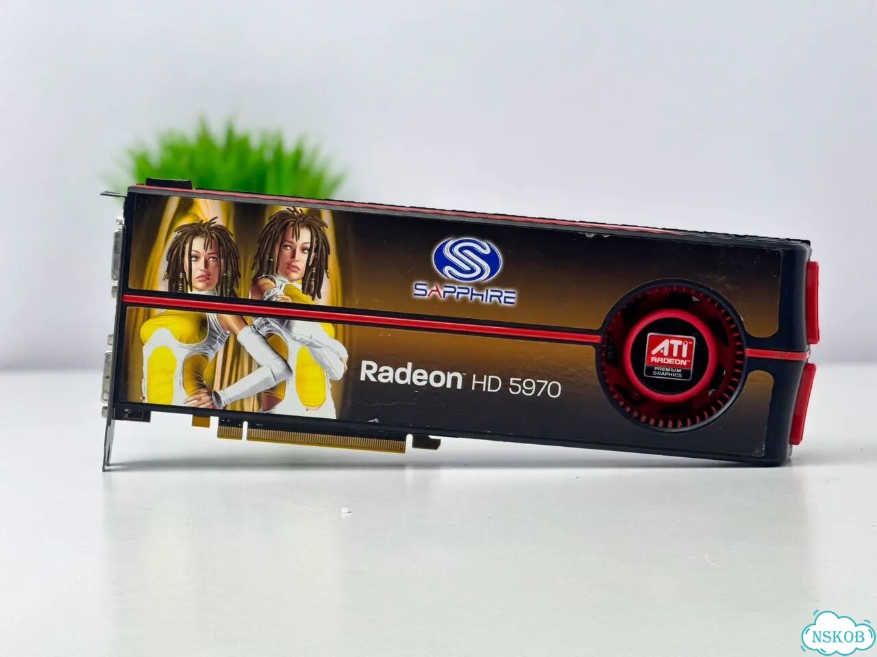 Radeon HD 5970 Sapphire фото 1