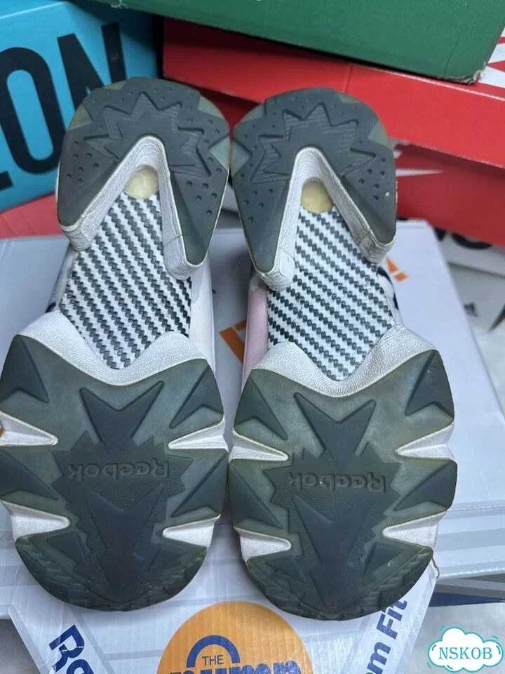 Reebok instapump оригинал фото 4