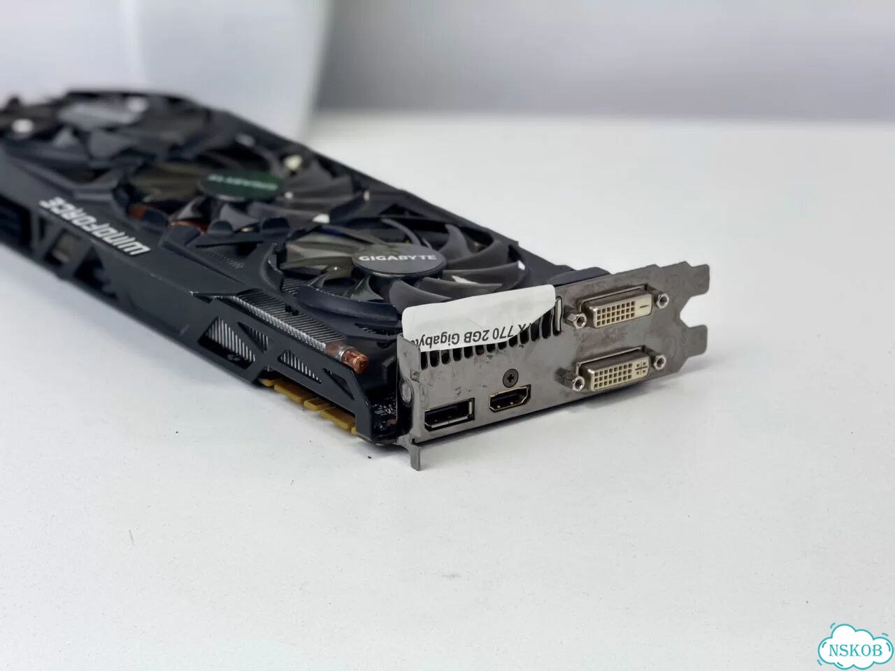 GTX 770 2GB Gigabyte фото 4