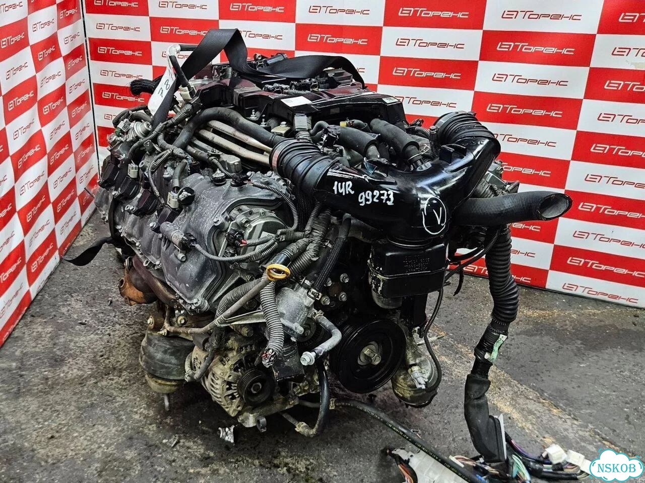 Двигатель тойота краун майеста 1UR FSE URS206 в сборе фото 3