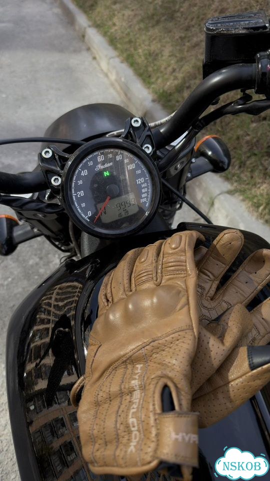 Indian Scout Bobber Sixty, 2021, 10 000 км фото 2