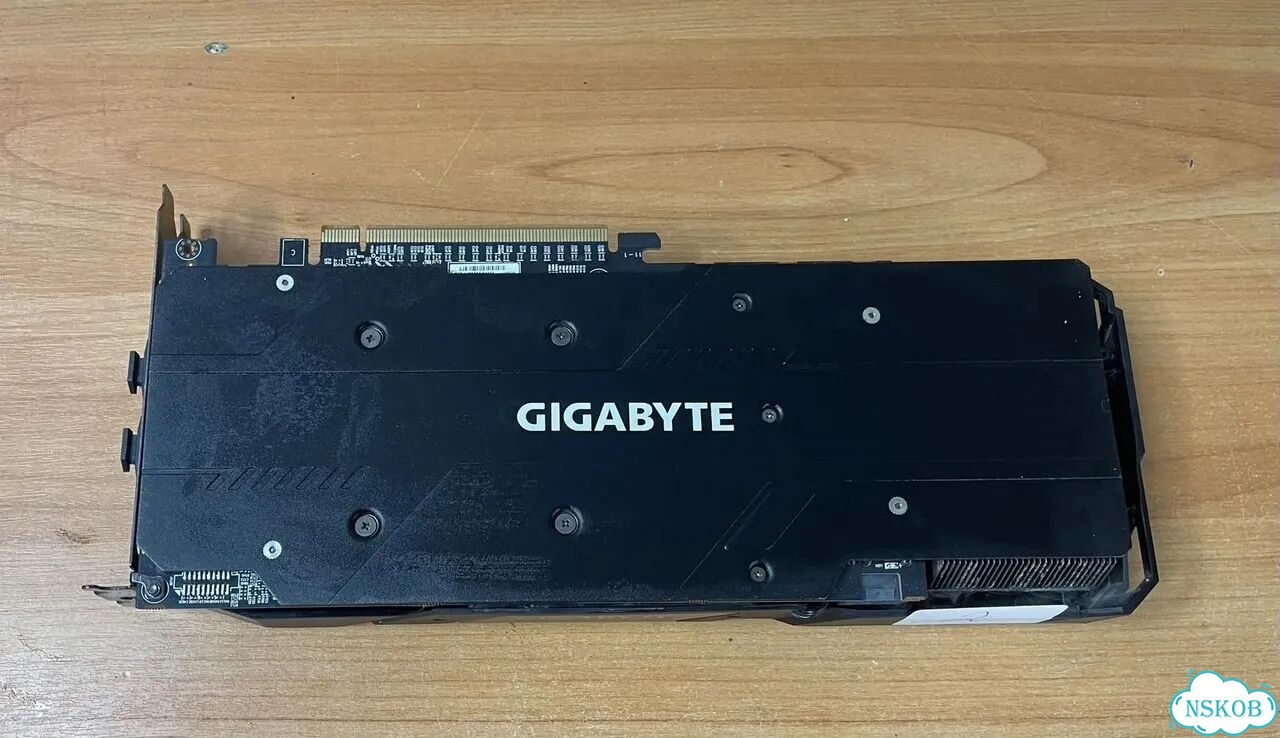 Видеокарта gigabyte Radeon RX 5600 XT gaming OC фото 2