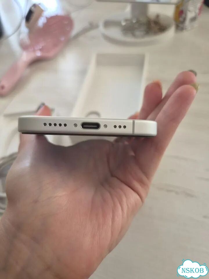 iPhone 16, 128 ГБ, eSIM фото 5