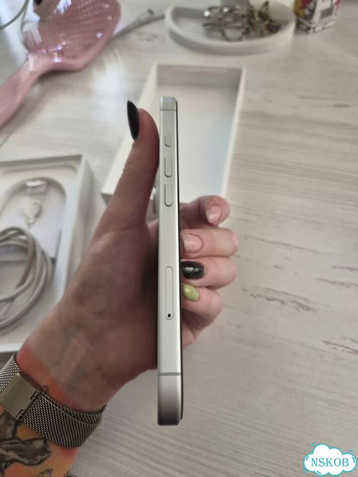 iPhone 16, 128 ГБ, eSIM фото 7