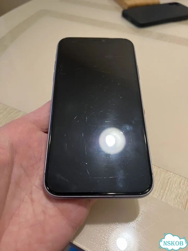 iPhone 11, 64 ГБ, SIM + eSIM фото 9