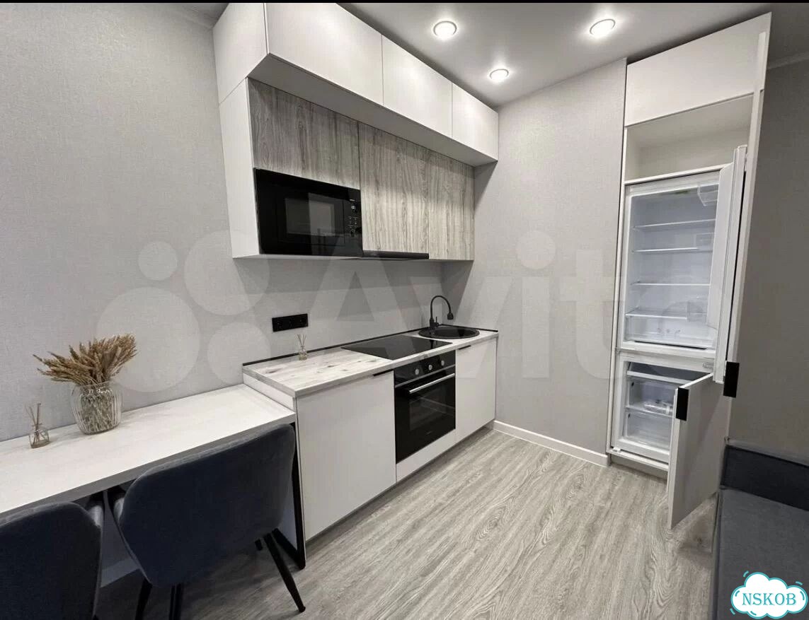 1-к. квартира, 35 м², 23/25 эт. фото 2