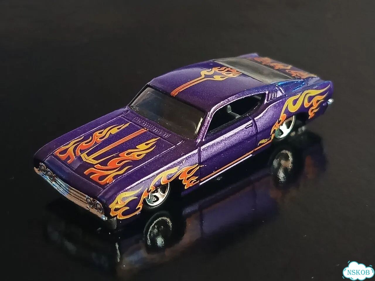 Hot Wheels Ford Torino Talladega фото 1